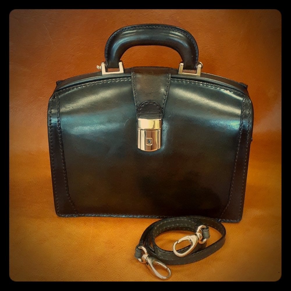 🇮🇪Italian Vintage green leather purse